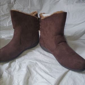 Soft style hush puppies brown boots